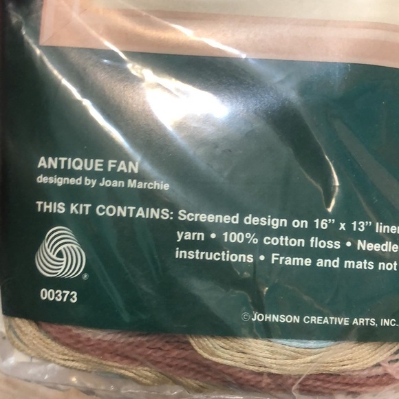 Elsa Williams ANTIQUE FAN Crewel Embroidery Kit New JCA Needlework - Picture 6 of 6